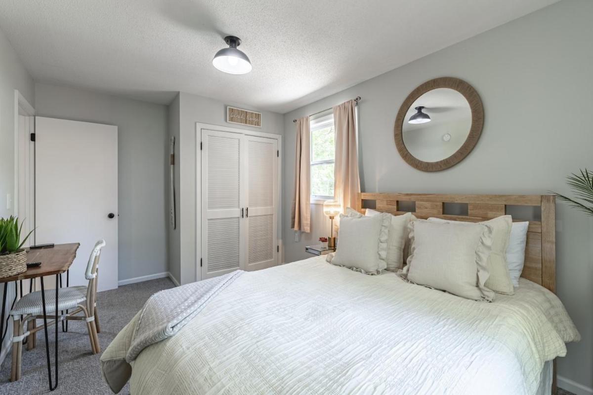 Coastal Comfort Meets Beachside Bliss Muskegon Zewnętrze zdjęcie
